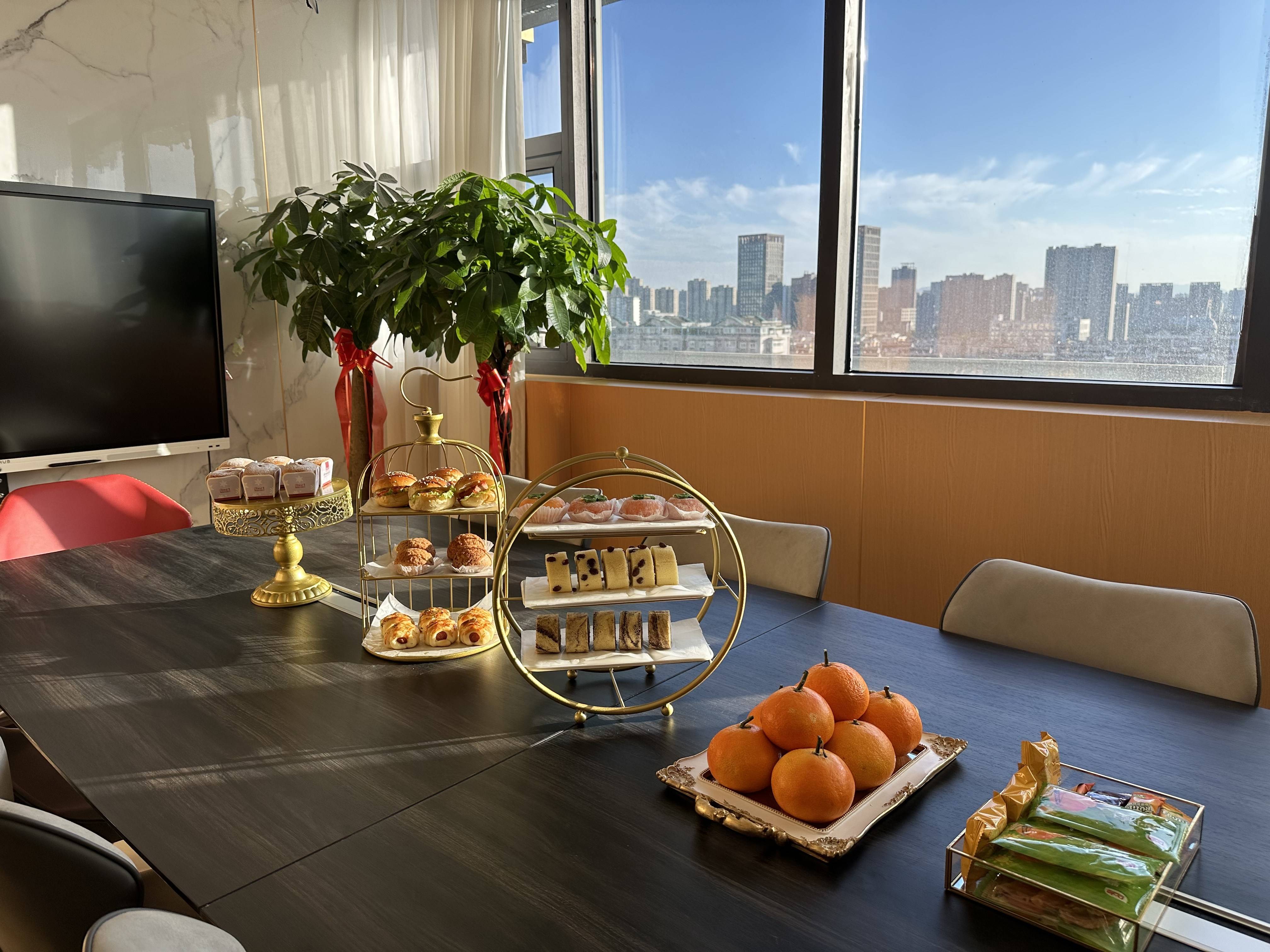 说明咨询付费律师，商业律师咨询、资深律师咨询怎么选择