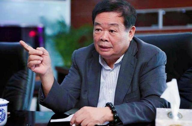 最近两年不买房，10年后房价会大涨吗？曹德旺3句话，说得很透彻