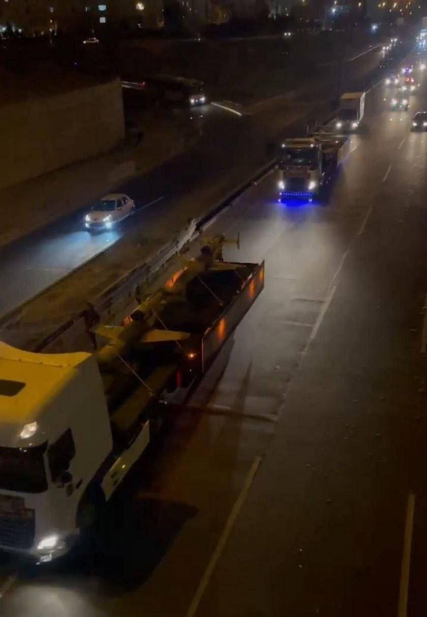 后悔也晚了！航母逼到家门口，伊朗却发现苏35红旗9歼10还未到位